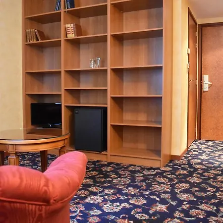 Le Pole Europeen Hotel 4*