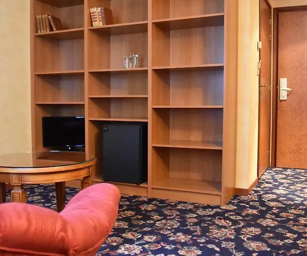 Le Pole Europeen Hotel 4*